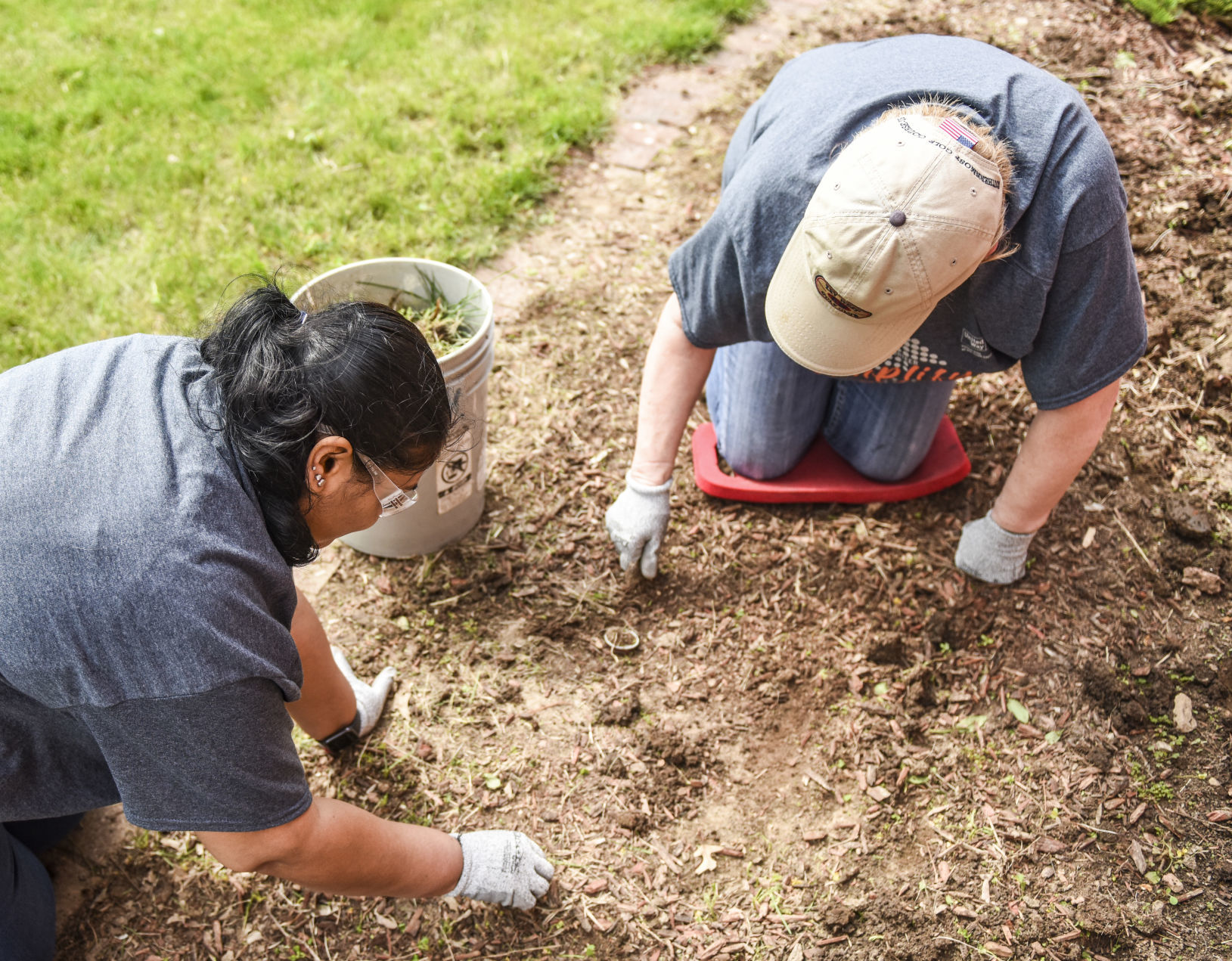 051719-mda-nws-dayofcaring-14.jpg